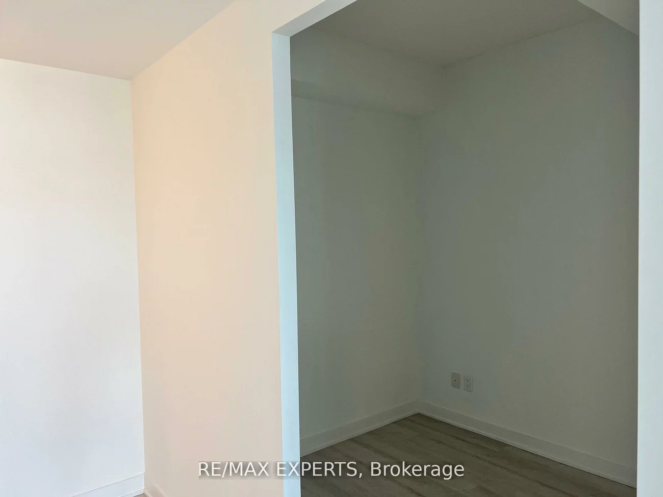 681, Yonge, Painswick South, Barrie