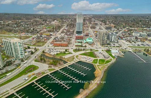 39, Mary, City Centre, Barrie