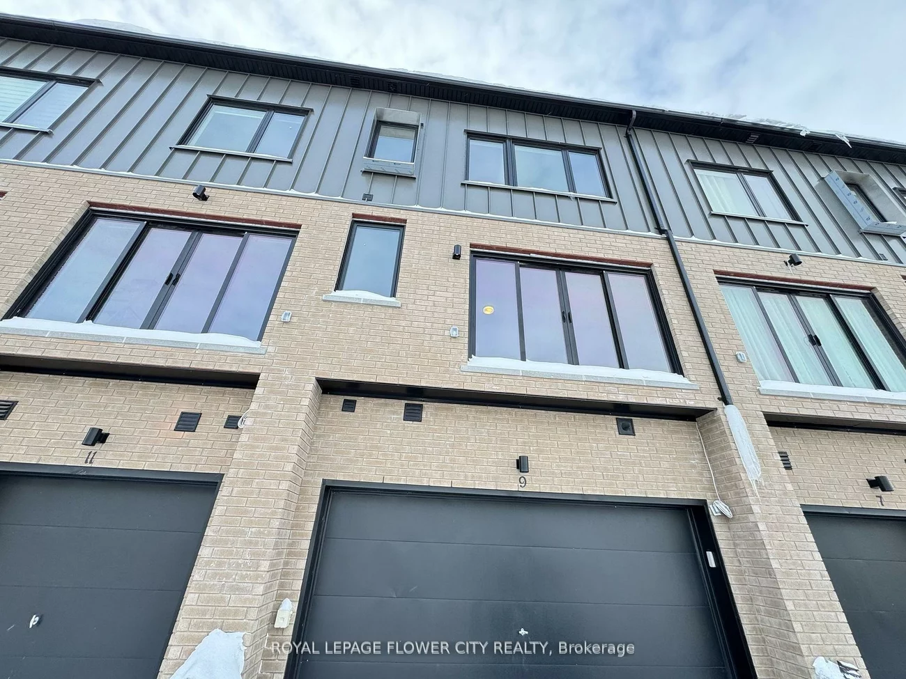 9, Rainwater, Holly, Barrie