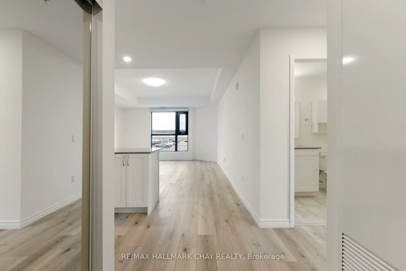 30, Hanmer, West Bayfield, Barrie