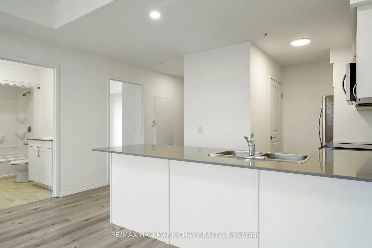 30, Hanmer, West Bayfield, Barrie