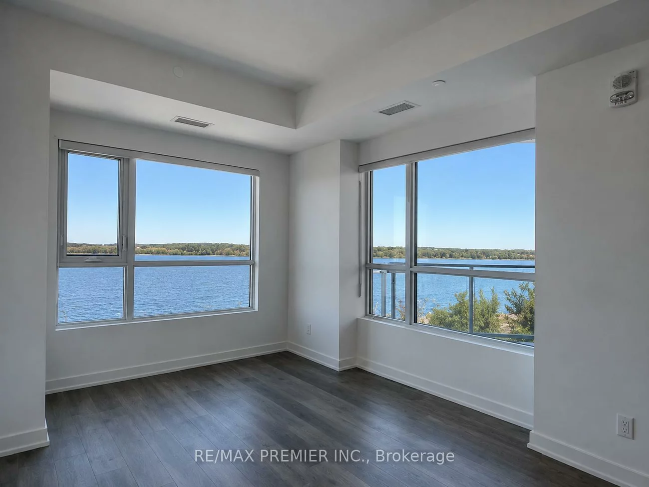 56, Lakeside, Little Lake, Barrie