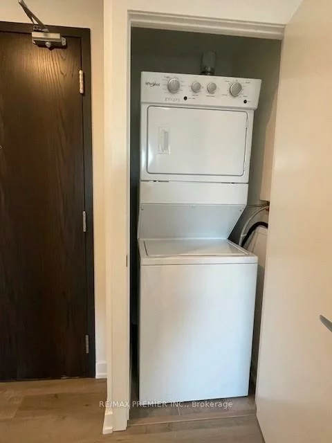 56, Lakeside, Little Lake, Barrie