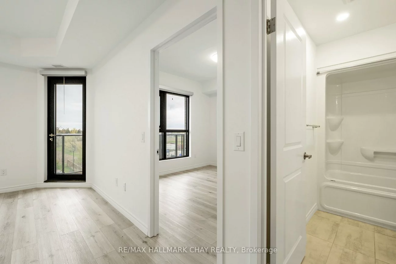 30, Hanmer, West Bayfield, Barrie