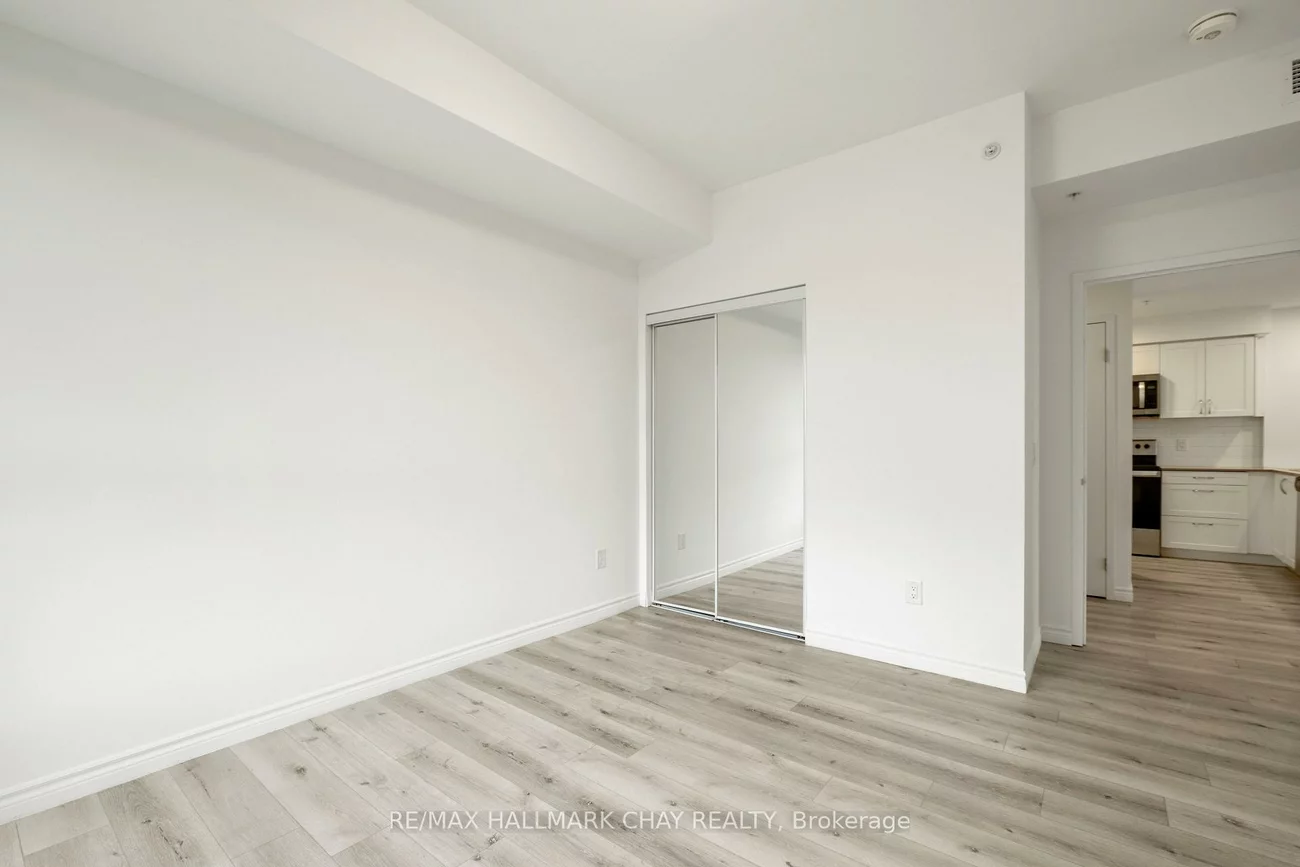 30, Hanmer, West Bayfield, Barrie