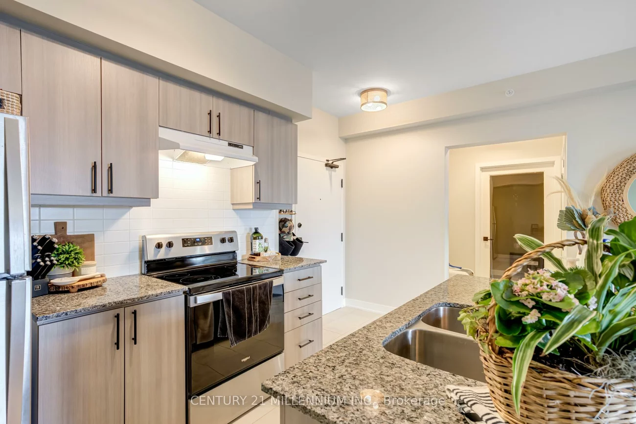 4, Spice, Innis-Shore, Barrie