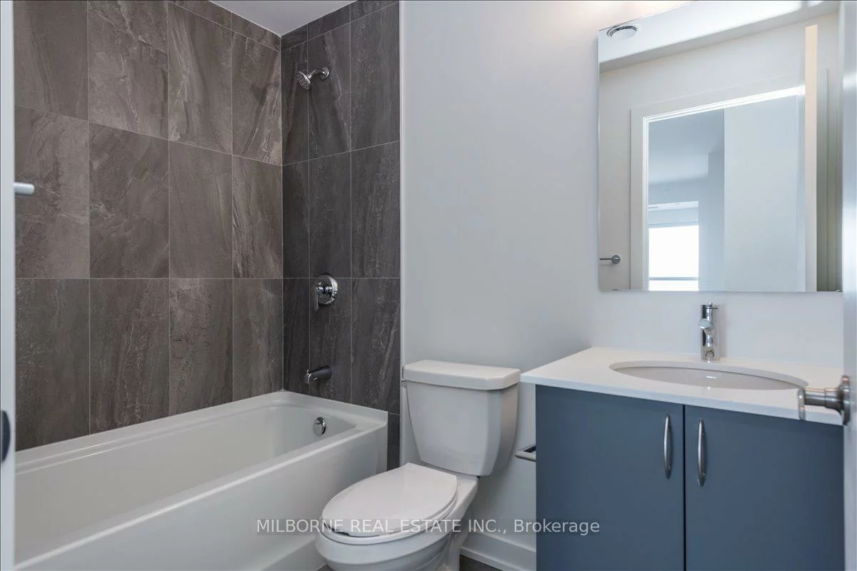 56, Lakeside Terr, Little Lake, Barrie