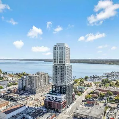 39, Mary, City Centre, Barrie
