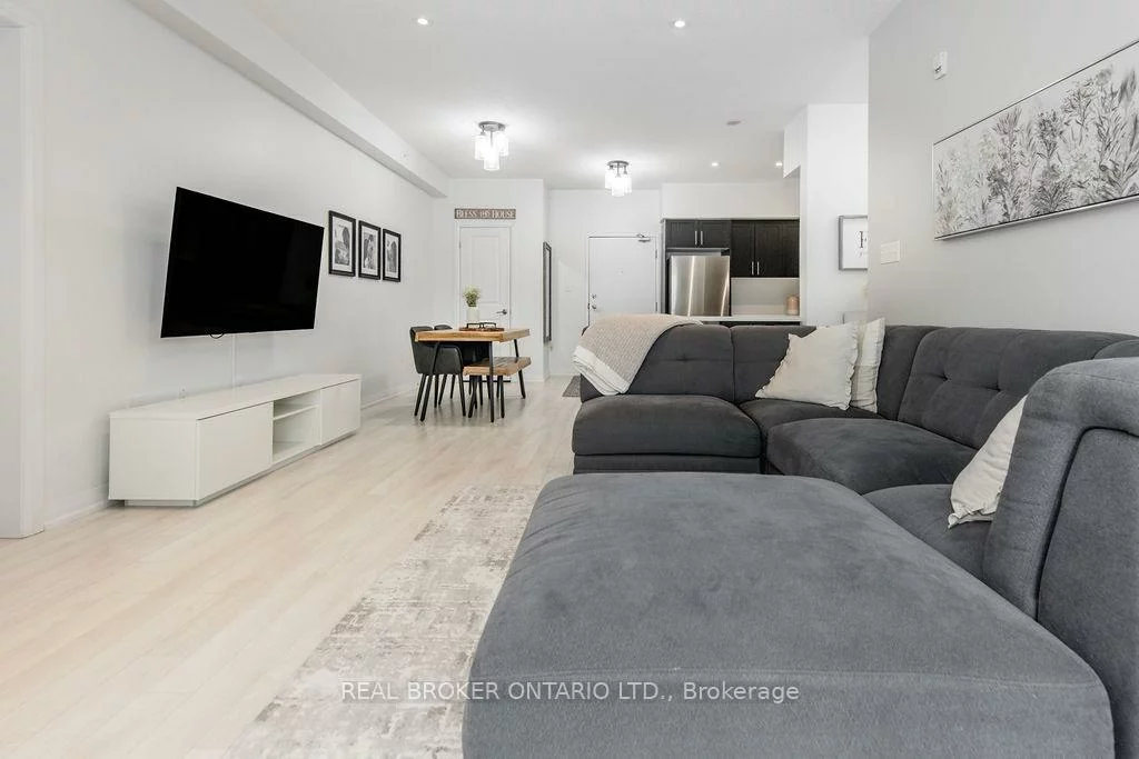 304, ESSA, 400 West, Barrie