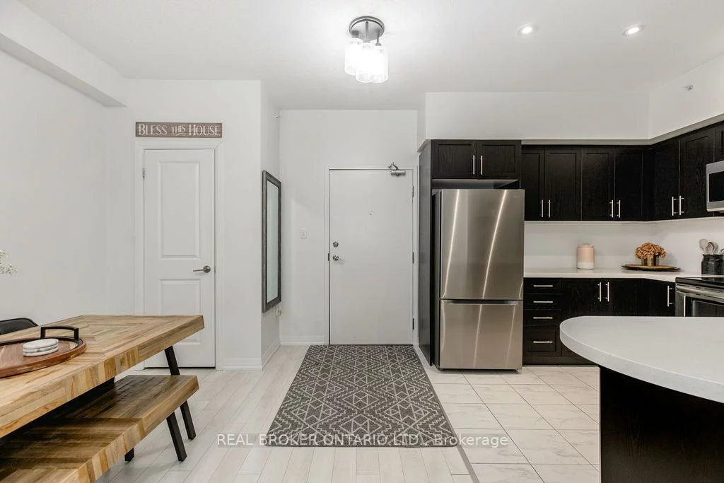 304, ESSA, 400 West, Barrie