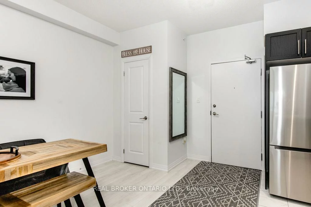 304, ESSA, 400 West, Barrie