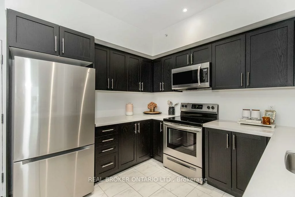 304, ESSA, 400 West, Barrie