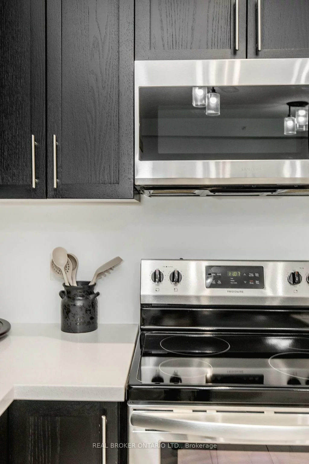 304, ESSA, 400 West, Barrie