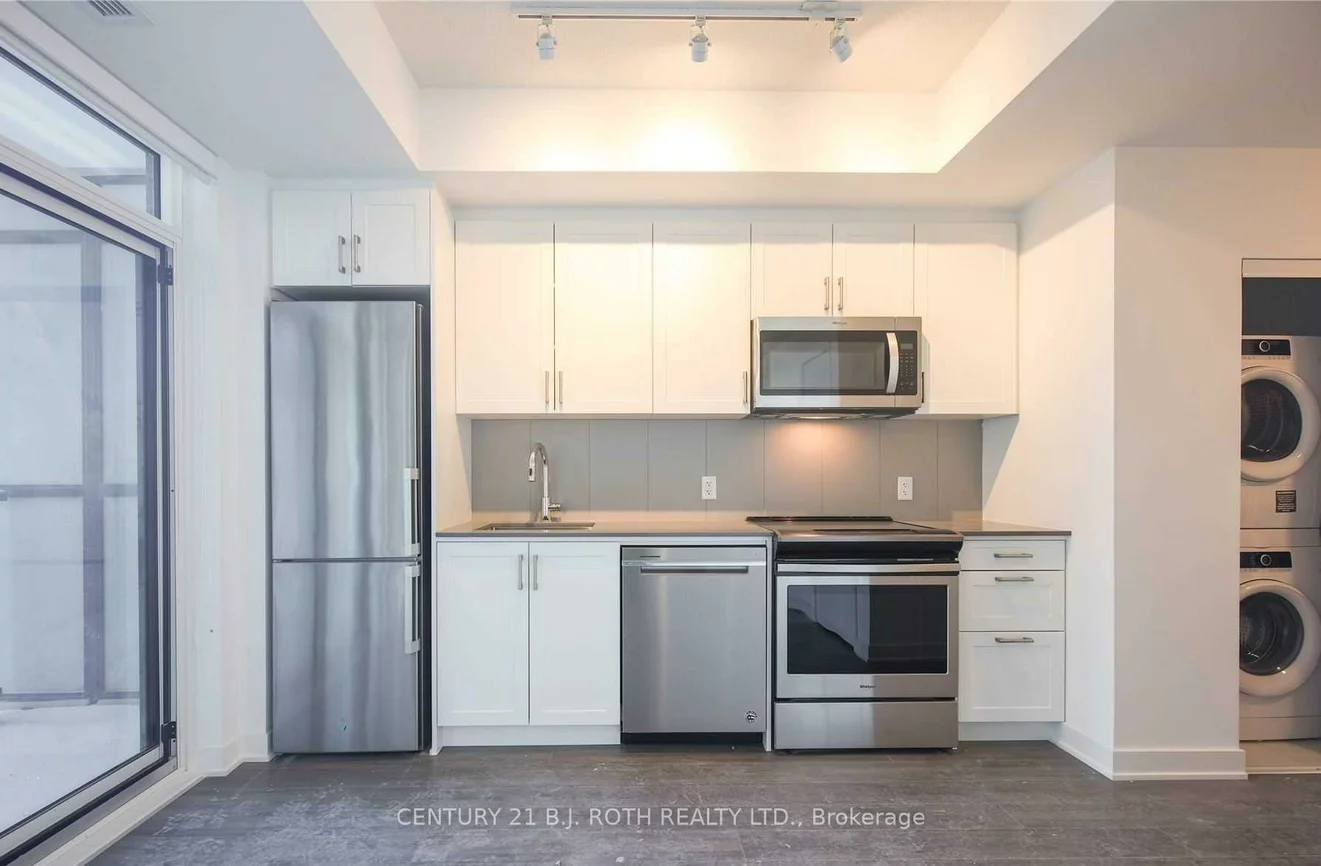 681, Yonge, Painswick South, Barrie