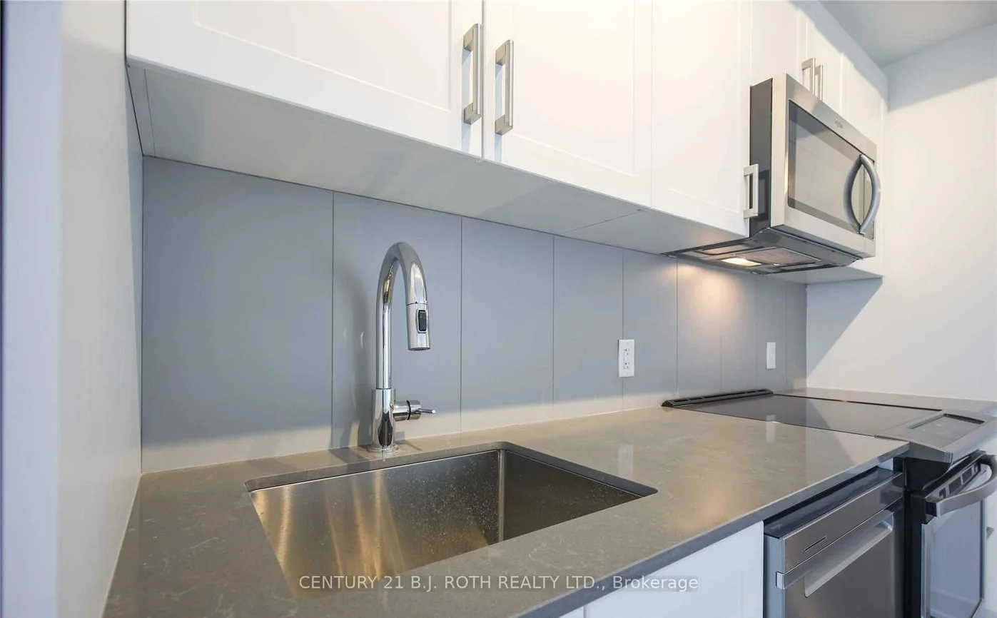681, Yonge, Painswick South, Barrie