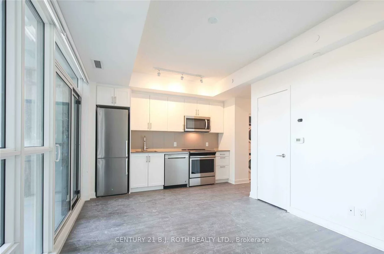 681, Yonge, Painswick South, Barrie