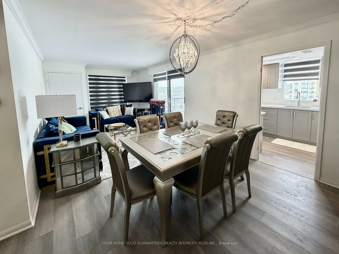 75, Ellen, City Centre, Barrie