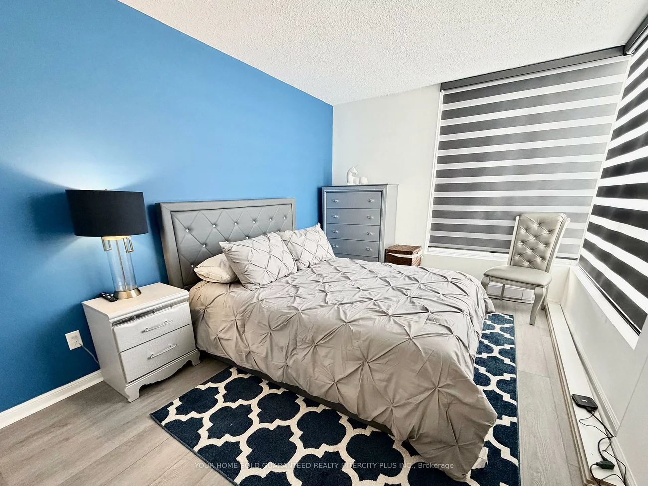 75, Ellen, City Centre, Barrie