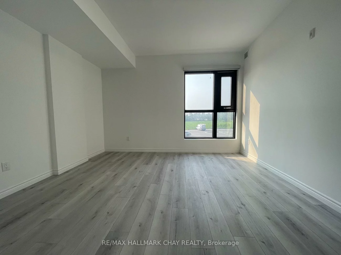 30, Hanmer, West Bayfield, Barrie