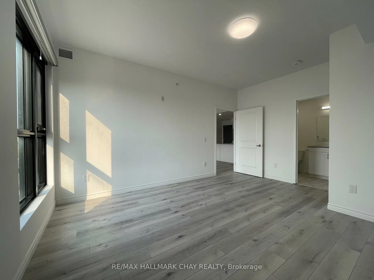 30, Hanmer, West Bayfield, Barrie