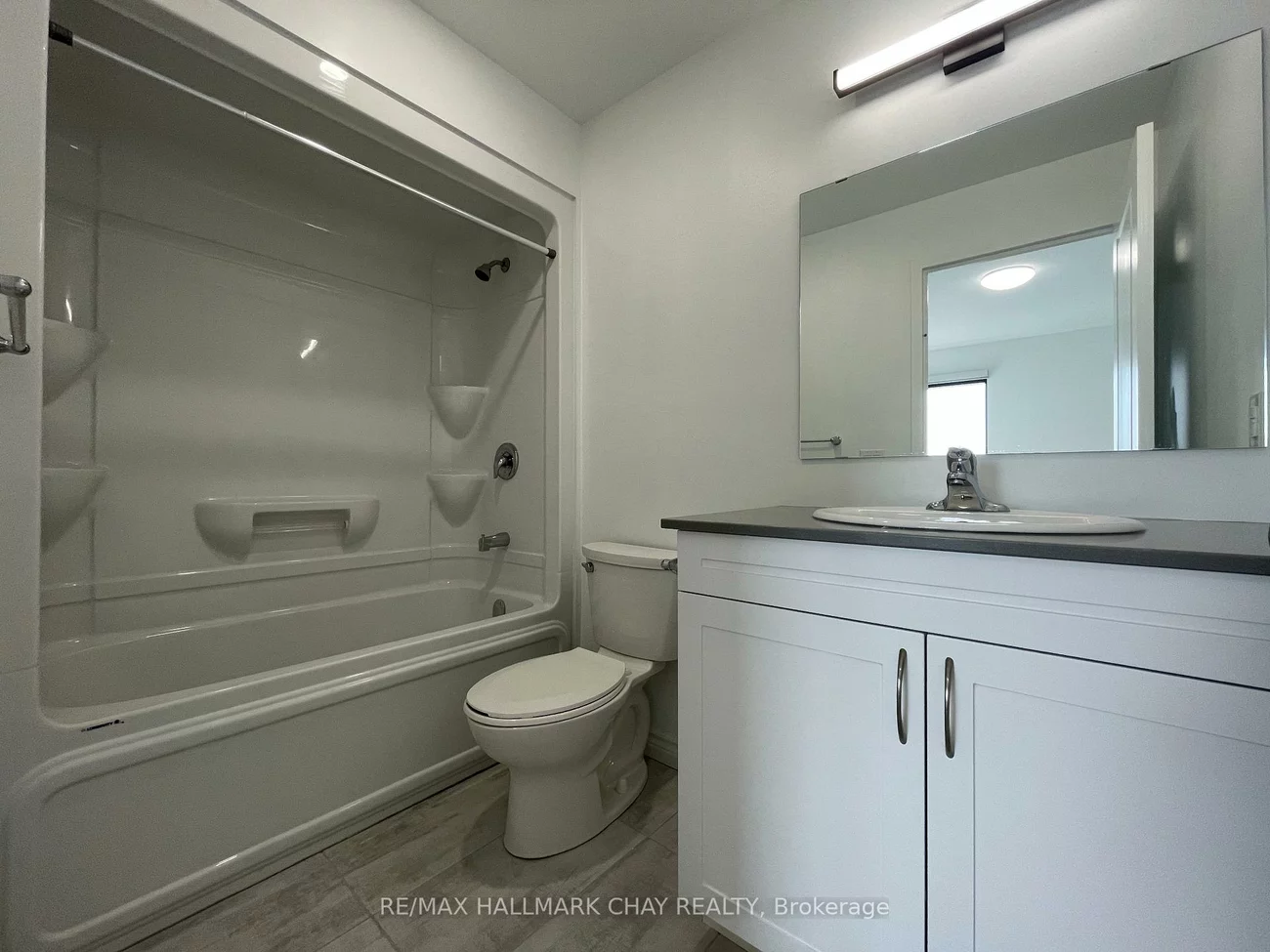 30, Hanmer, West Bayfield, Barrie
