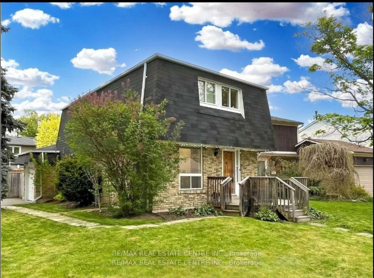 39, Mary St, City Centre, Barrie