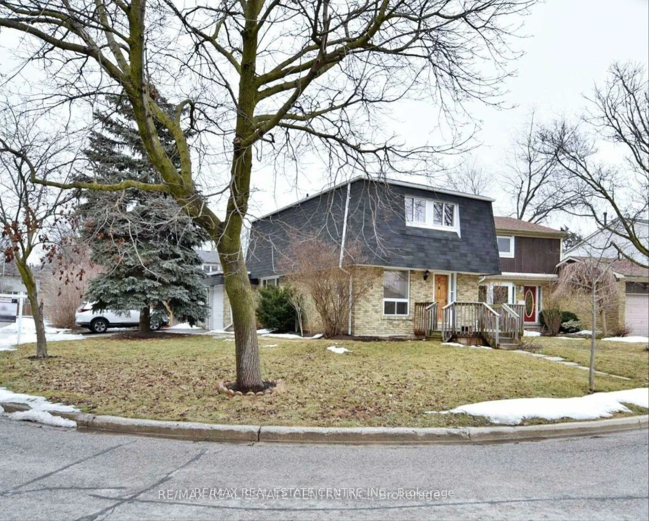 39, Mary St, City Centre, Barrie