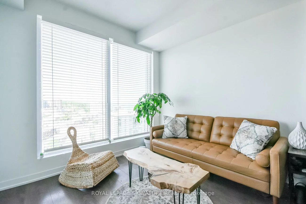 39, Mary, City Centre, Barrie