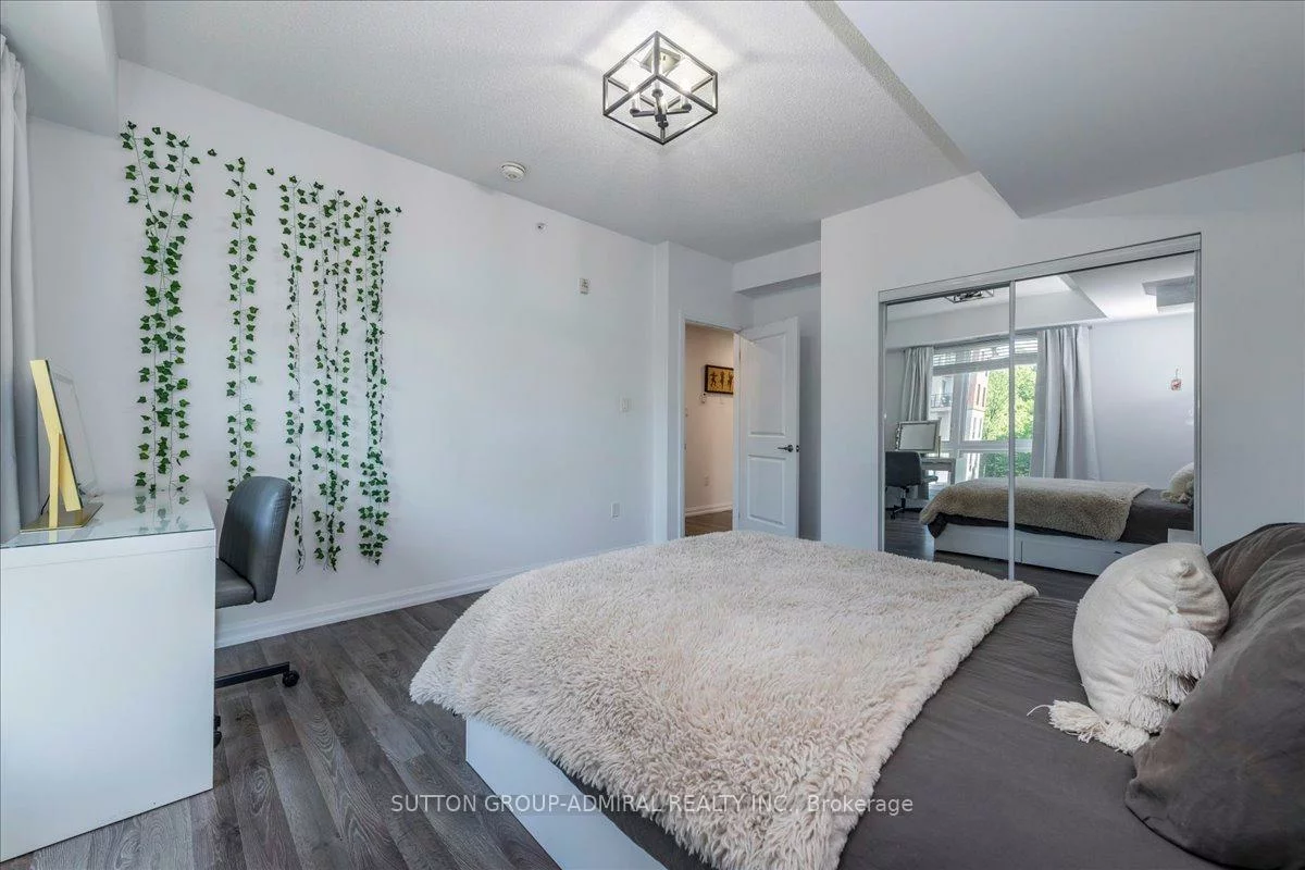 302, Essa, 400 West, Barrie