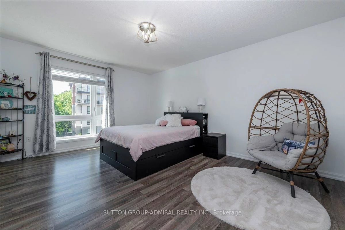 302, Essa, 400 West, Barrie
