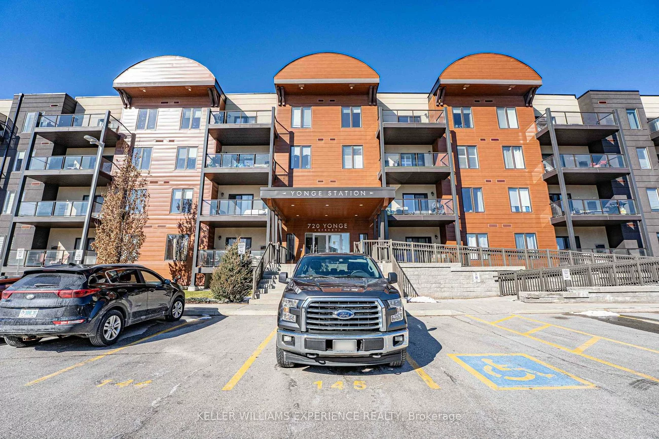 720, Yonge, Painswick South, Barrie