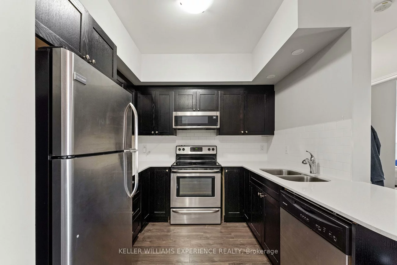 720, Yonge, Painswick South, Barrie