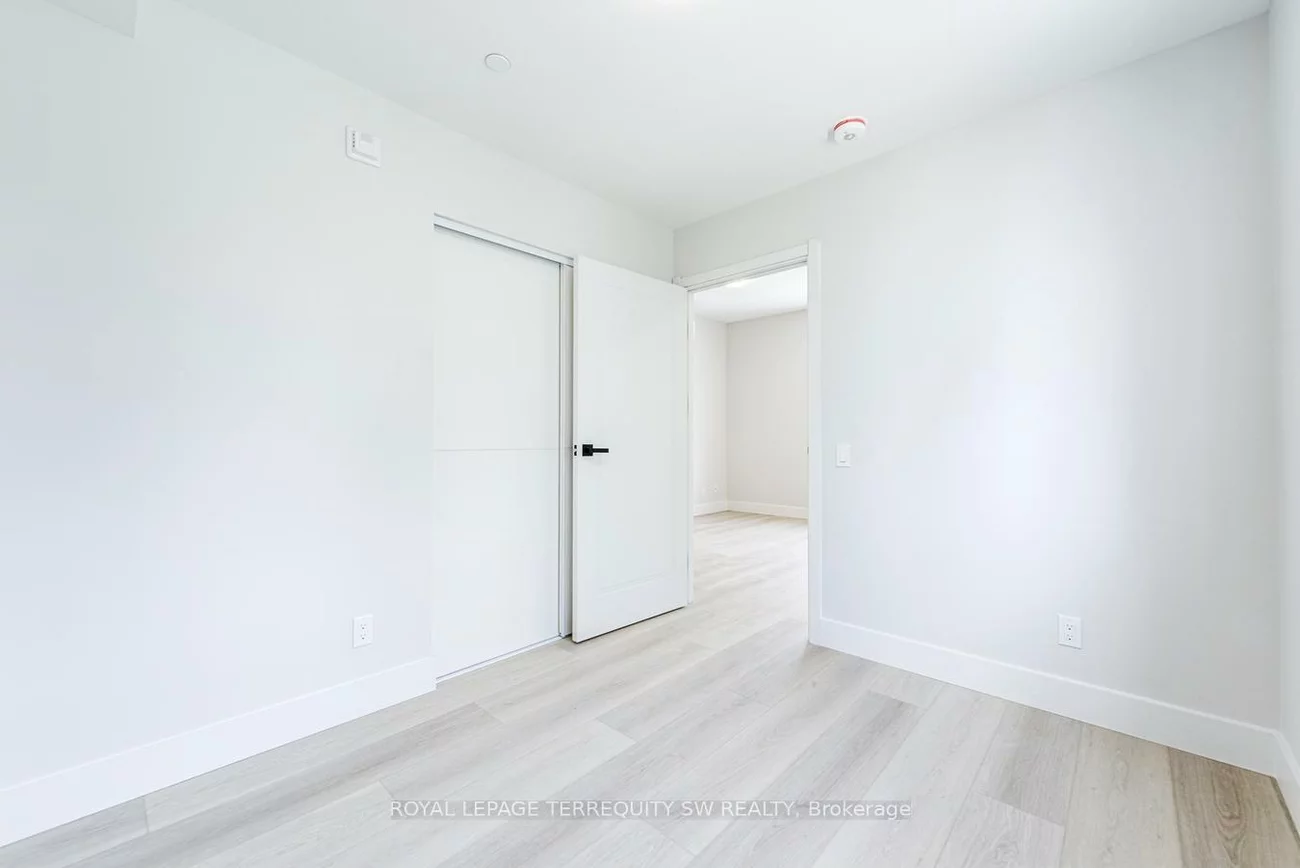 145, Clapperton, Wellington, Barrie