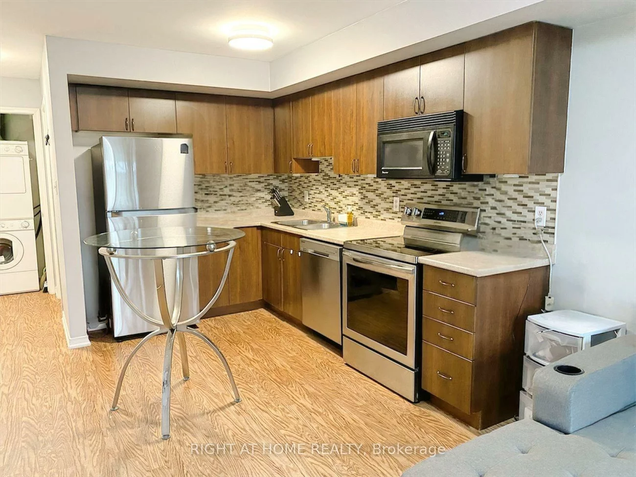 13, Cheltenham, Georgian Drive, Barrie