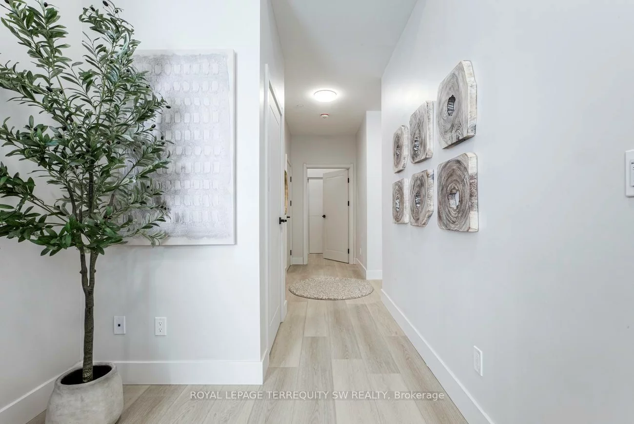 145, Clapperton, Wellington, Barrie