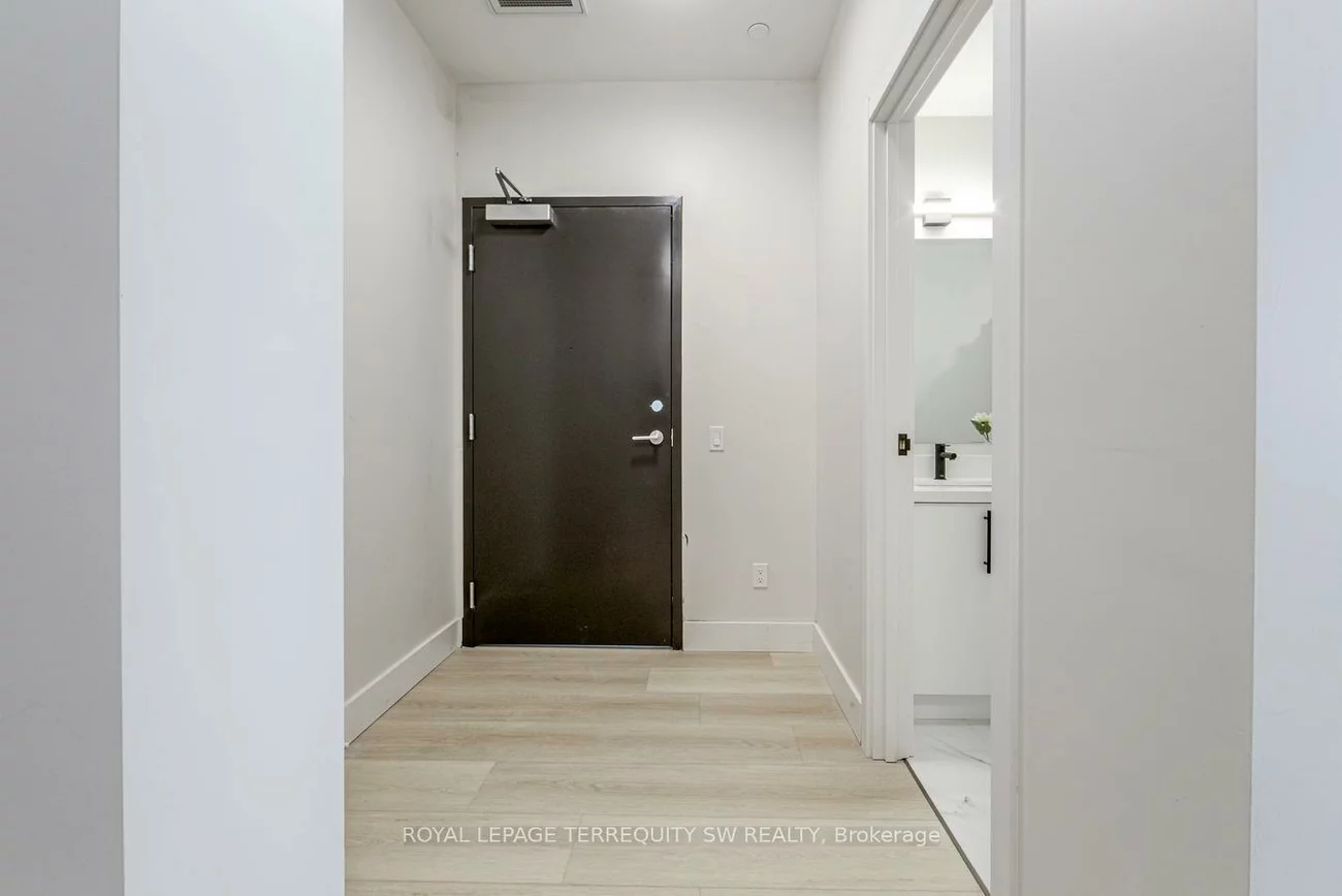 145, Clapperton, Wellington, Barrie