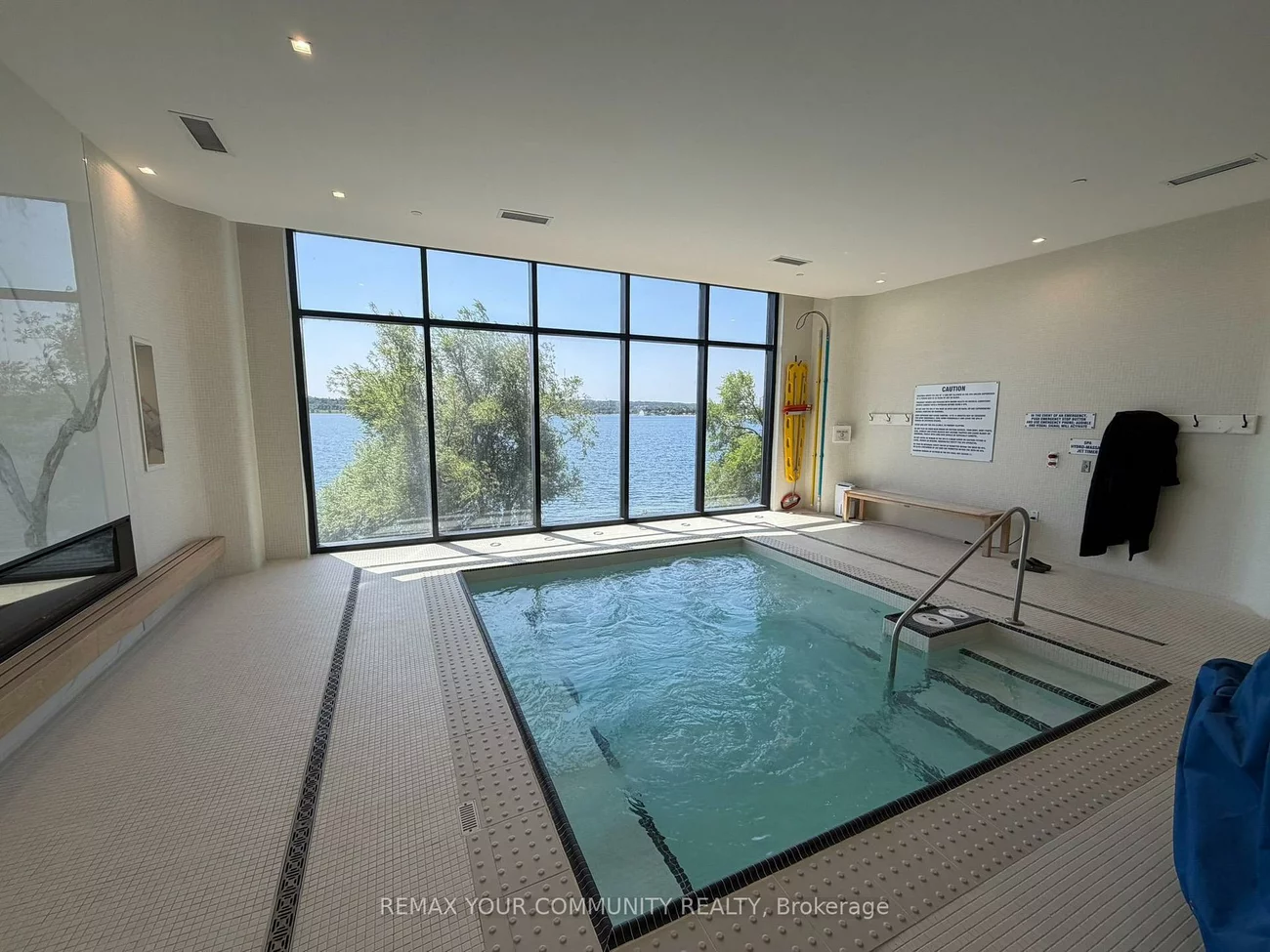 185, Dunlop, Lakeshore, Barrie