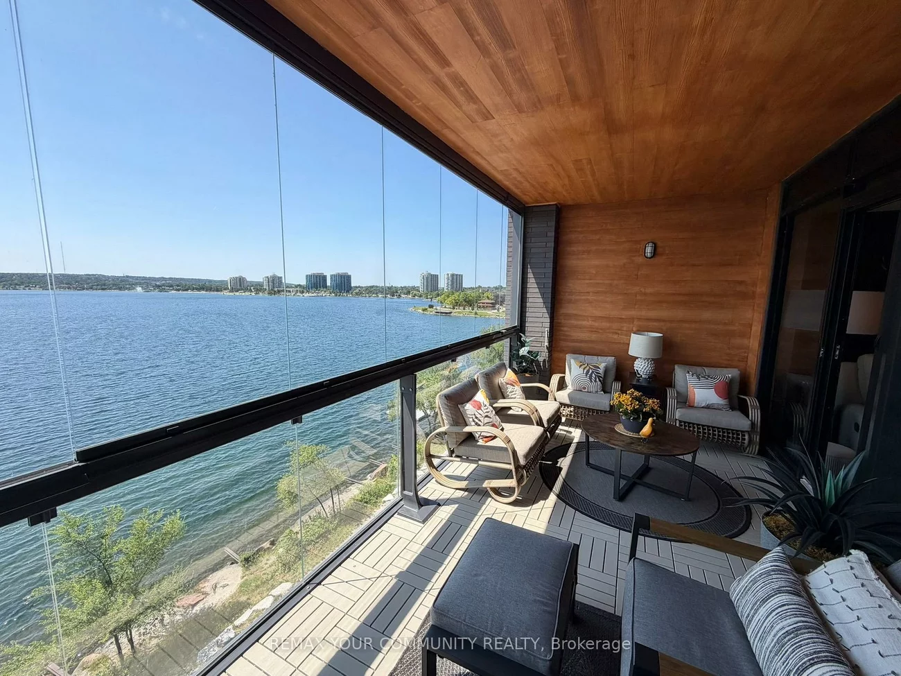 185, Dunlop, Lakeshore, Barrie