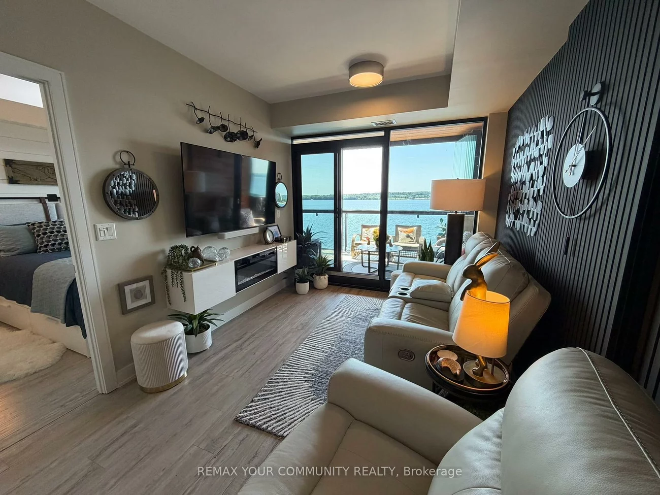 185, Dunlop, Lakeshore, Barrie