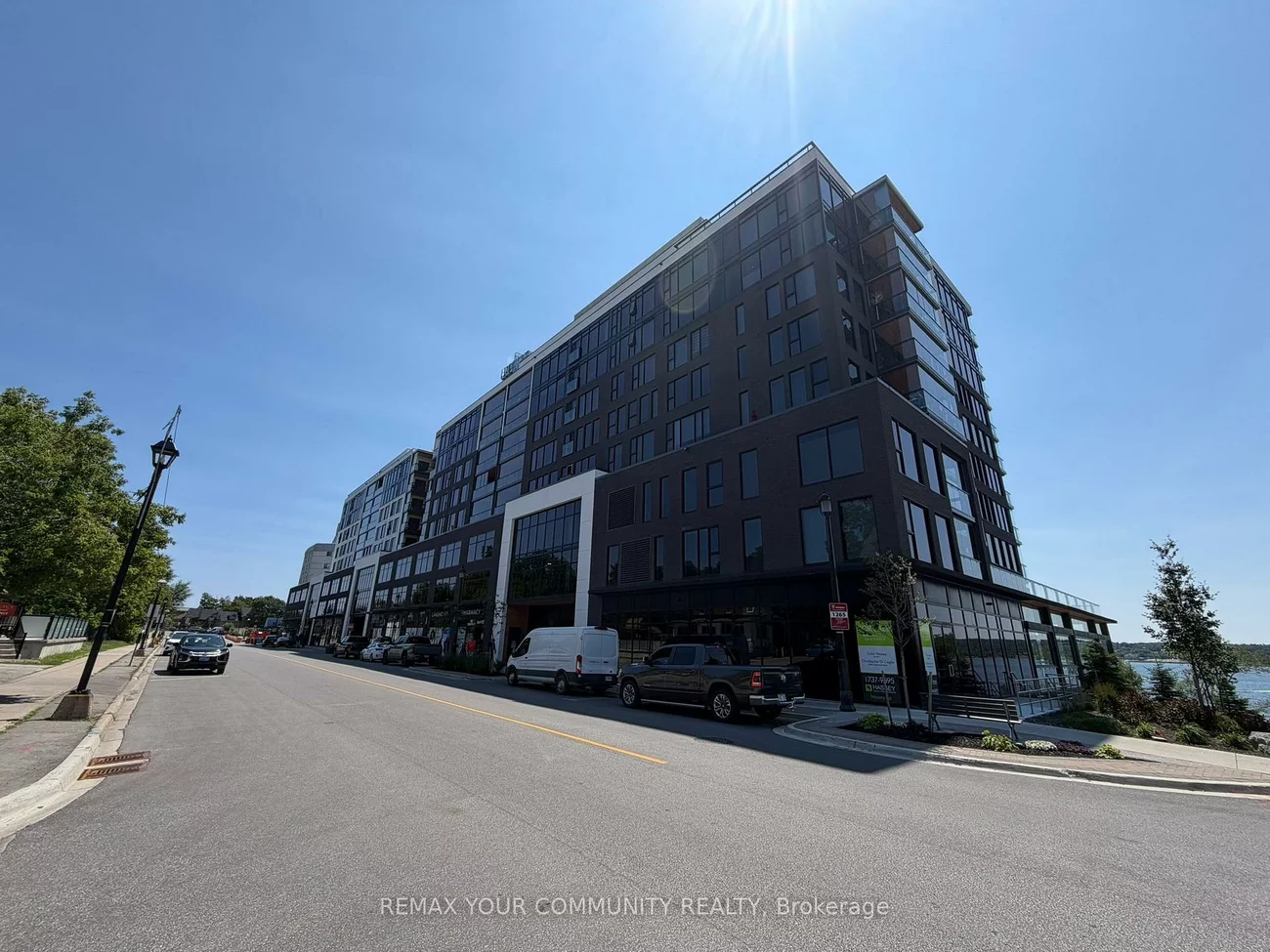 185, Dunlop, Lakeshore, Barrie