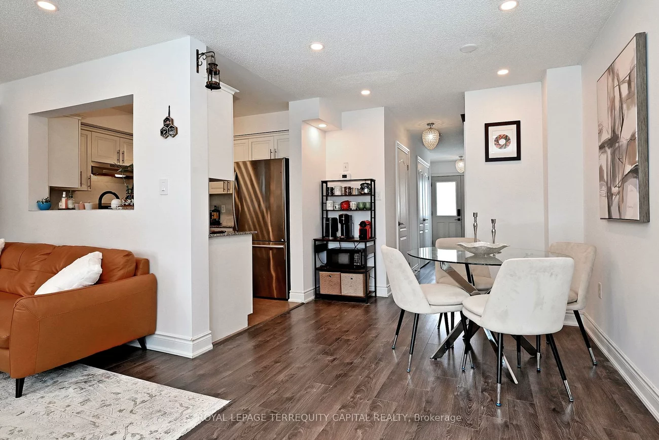 31, Madelaine, Painswick South, Barrie