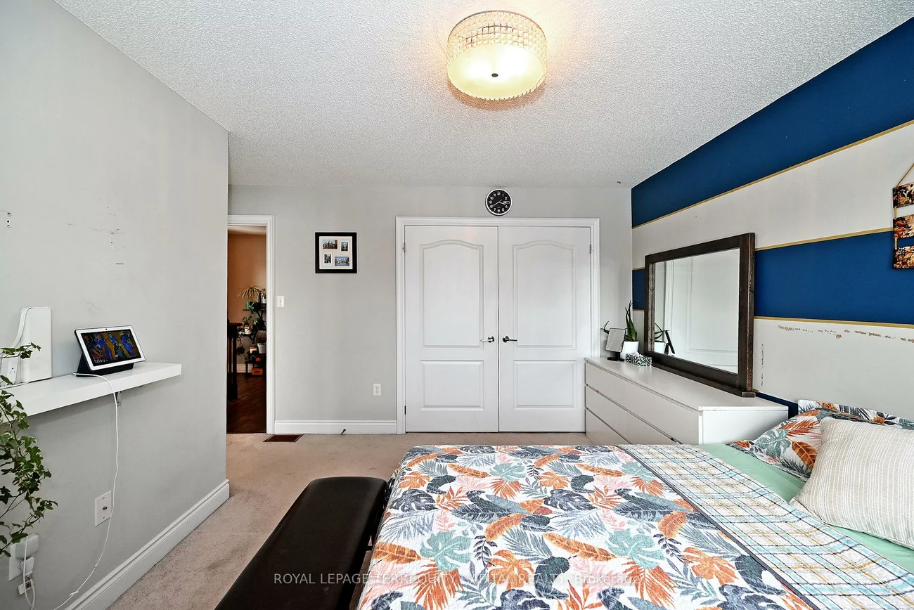 31, Madelaine, Painswick South, Barrie