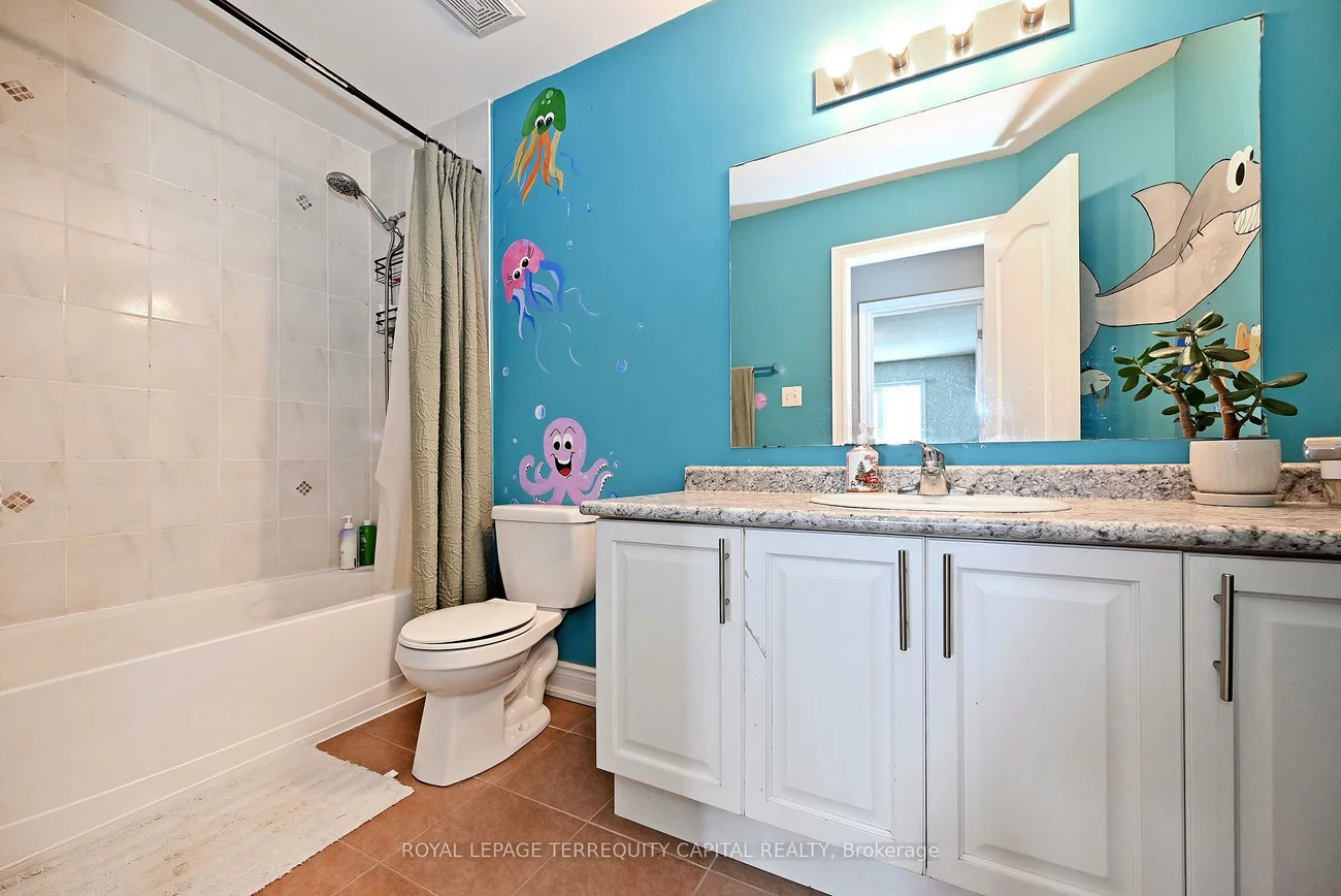 31, Madelaine, Painswick South, Barrie