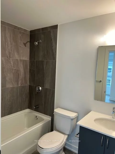 56, Lakeside, Little Lake, Barrie