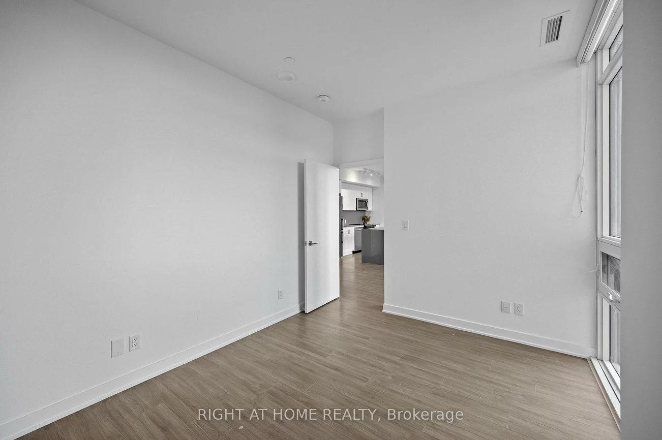 681, Yonge, Painswick South, Barrie