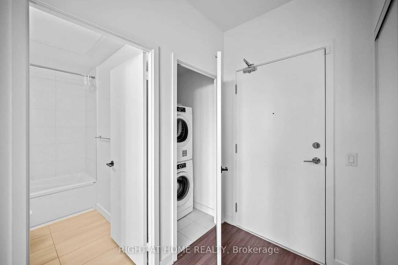 681, Yonge, Painswick South, Barrie