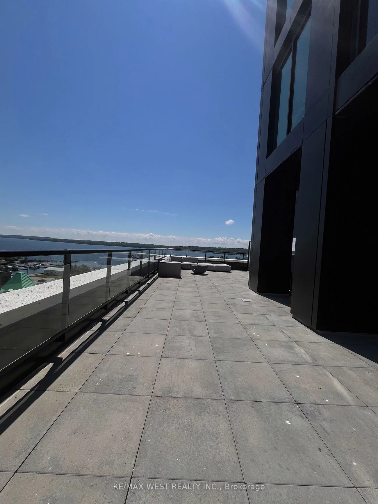39, Mary, City Centre, Barrie