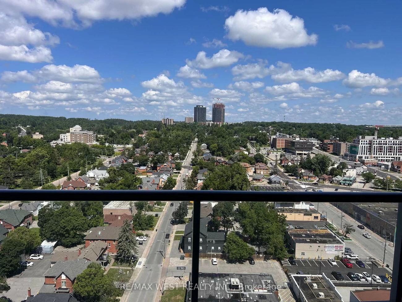 39, Mary, City Centre, Barrie