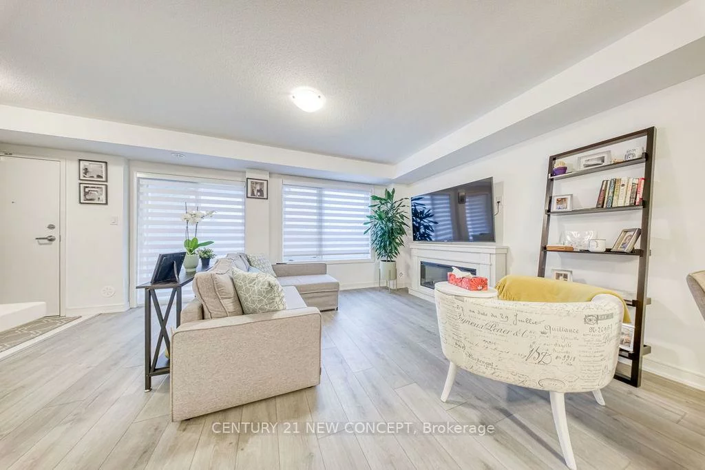 32, Magnolia, Innis-Shore, Barrie