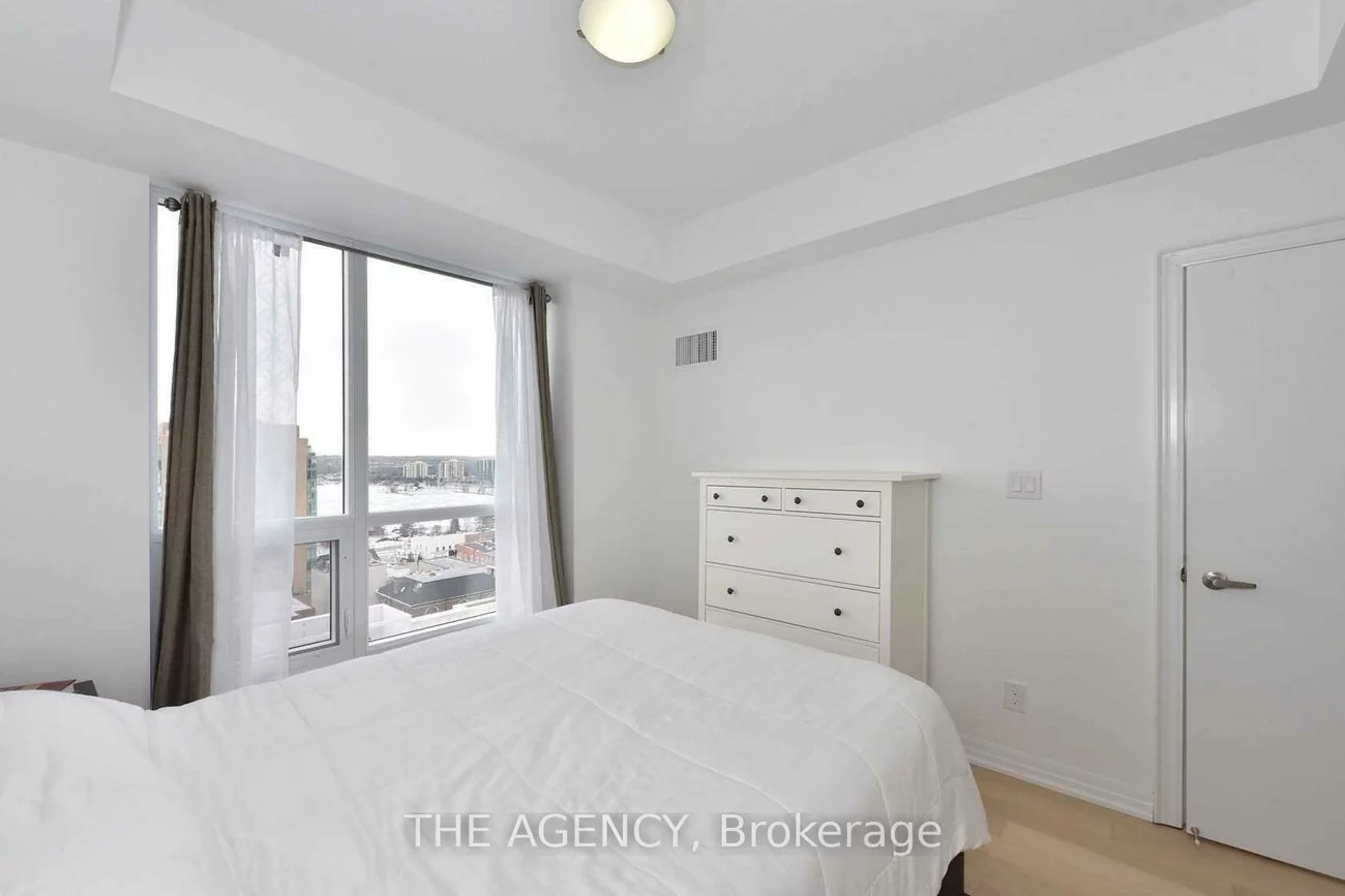 111, Worsley, City Centre, Barrie